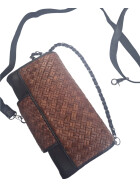 Damen Leder Clutch Umhängetasche Abendtasche mit Kette, geflochten in Schwarz / Braun